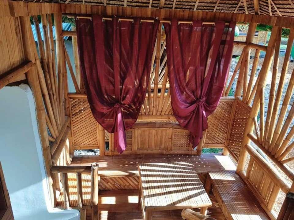 Nirvana Bamboo Houses & Dive Resort Moalboal Exterior foto