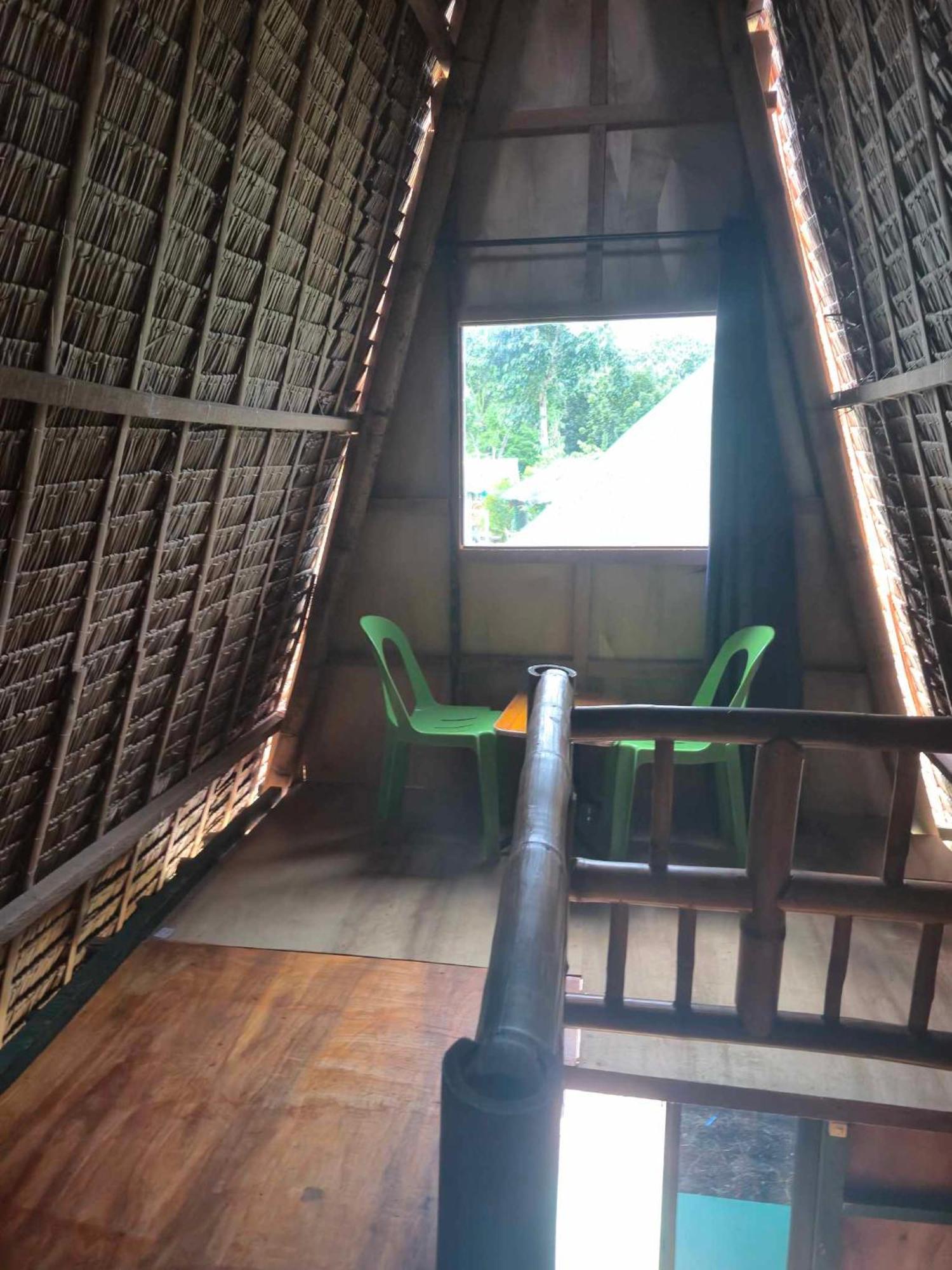 Nirvana Bamboo Houses & Dive Resort Moalboal Exterior foto